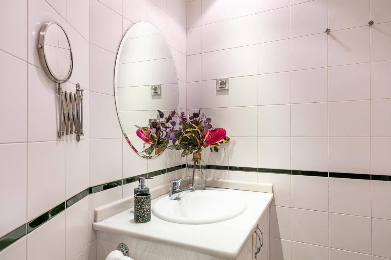 Luxury Belmont Puerta Del Sol Apartment มาดริด ภายนอก รูปภาพ